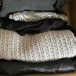 WOMEN'S MEDIUM CLASSIC CASUAL NOT SO MYSTERY BOX